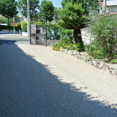 Les Cactees Petite Résidence De Tourisme Classée 3 étoiles * Antibes